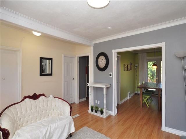 54 Glen Cameron Rd