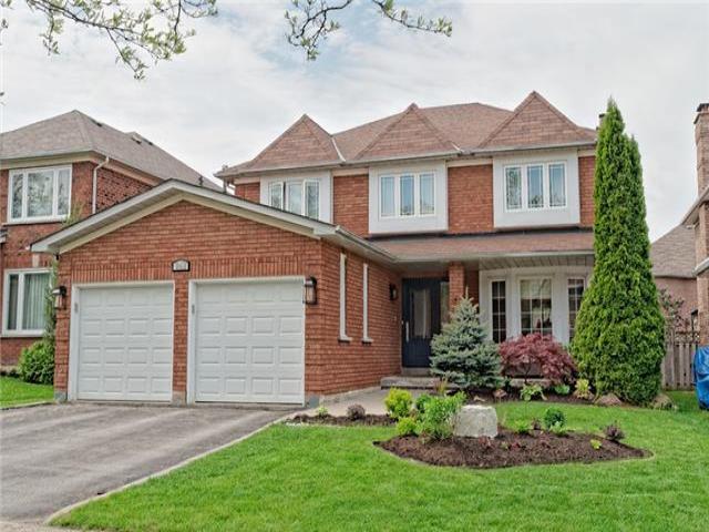 163 Grenadier Cres