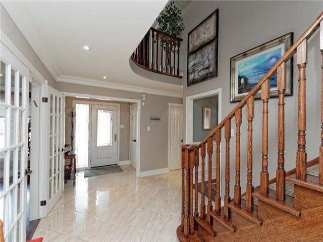 163 Grenadier Cres