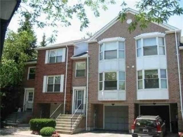 40 Confederation Way