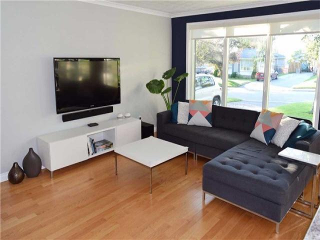 750 Botany Hill Cres