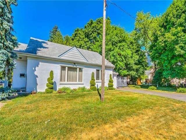 30 Highland Park Blvd