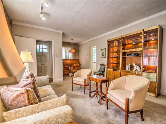 30 Highland Park Blvd