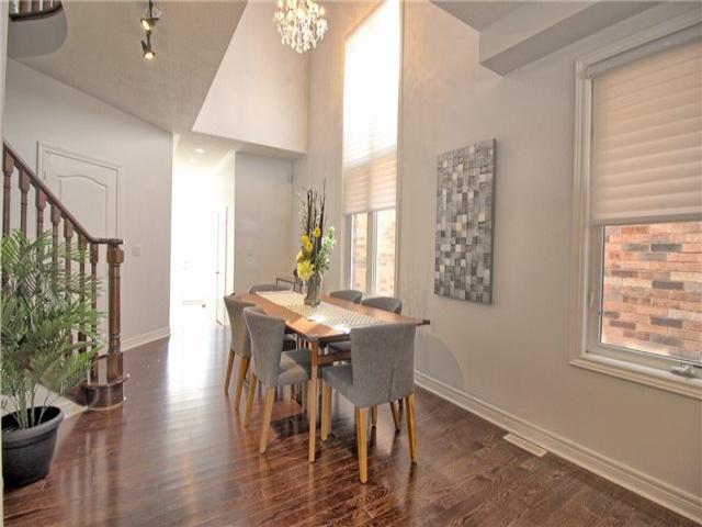 63 Robert Green Cres