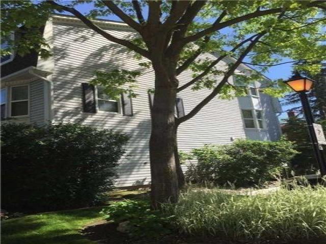 63 Confederation Way