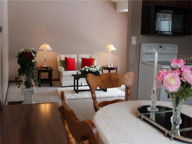 89 River Dr
