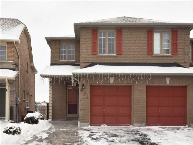 635 Walpole Cres