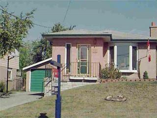 745 Greenfield Cres, Unit Main
