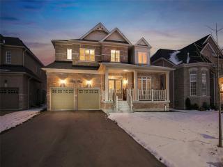 65 Copeland Cres