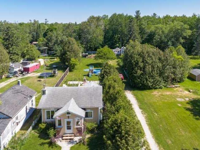 1181 Killarney Beach Rd