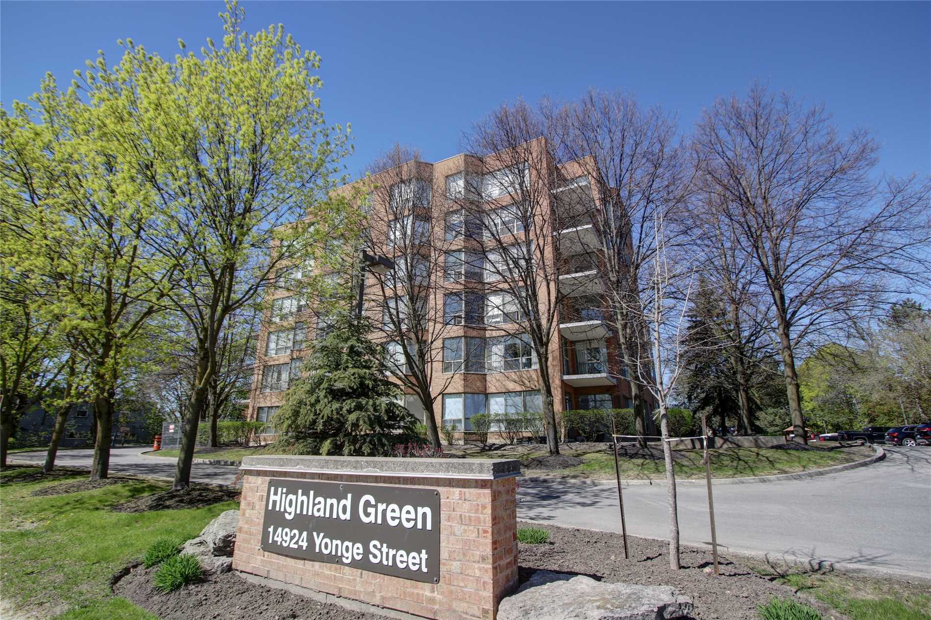 421 14924 Yonge St, Aurora Terminated, N4464657 Condos.ca