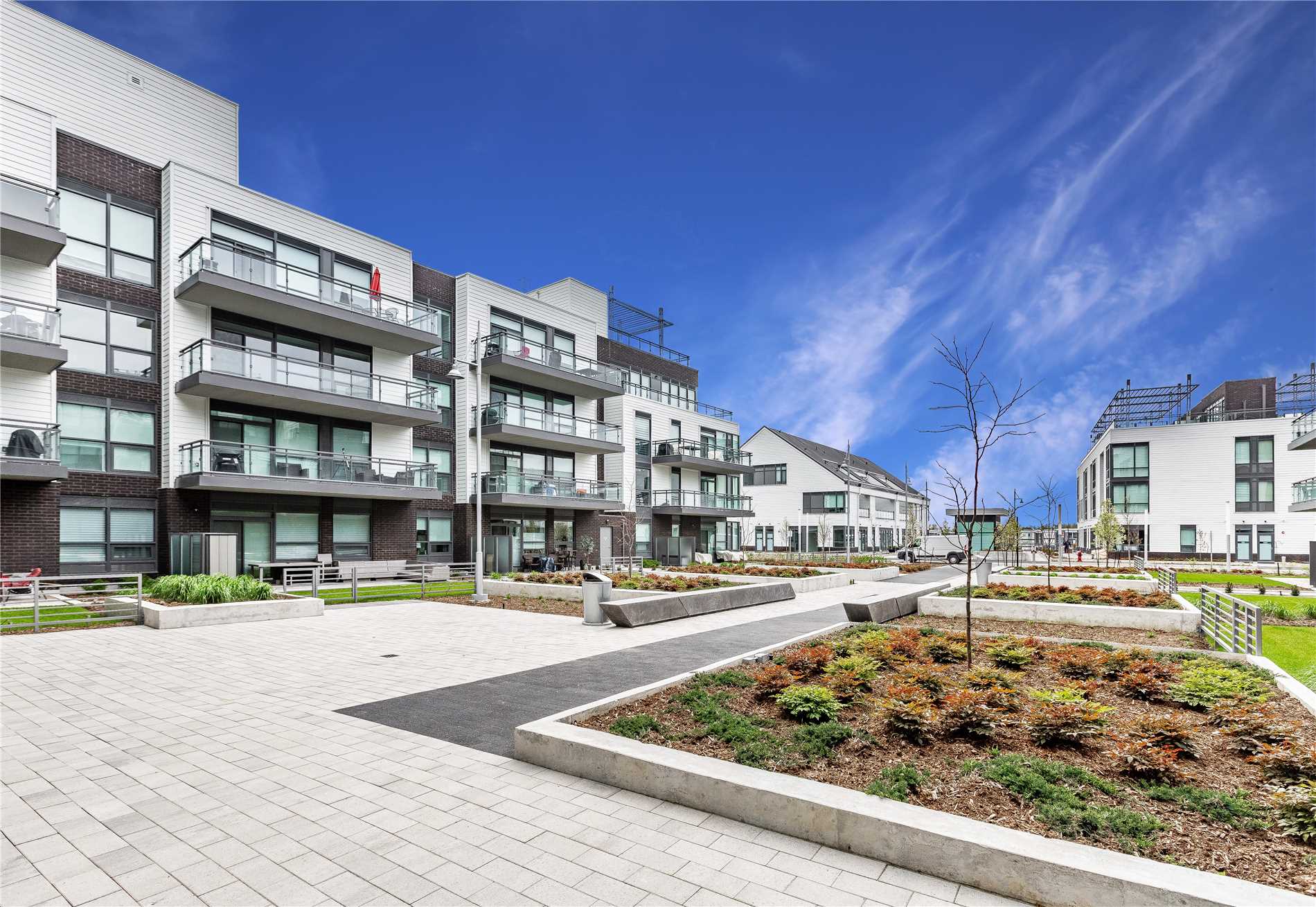 C313 301 Sea Ray Ave, Innisfil Leased, N4468067 Condos.ca