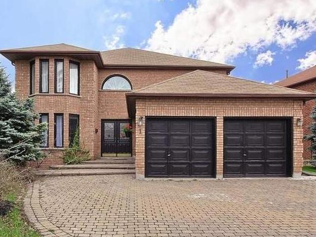 1 Ballard Cres