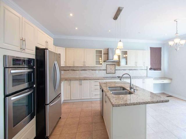 180 Emma Broadbent Crt