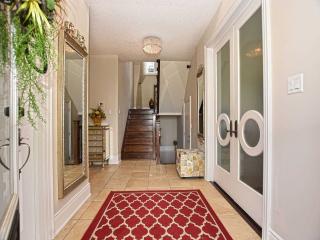 39 Morrison Ave
