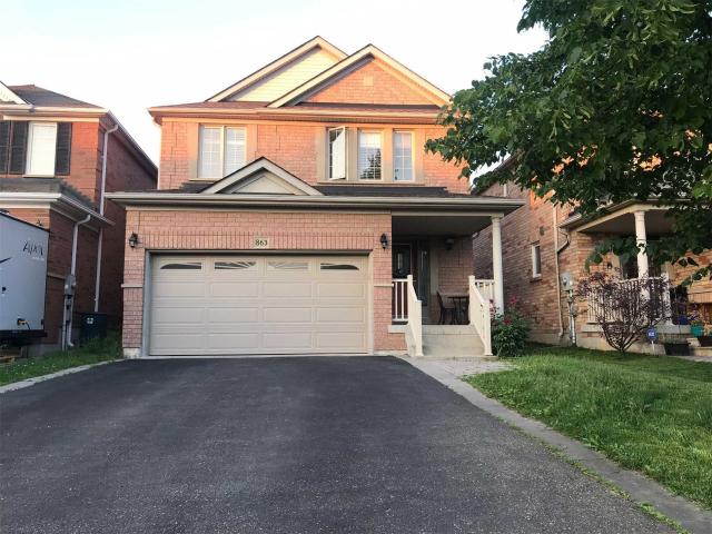 863 Oaktree Cres