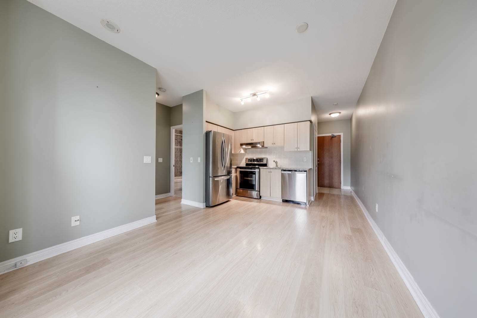 101 50 Disera Dr, Thornhill Sold, N4504471 Condos.ca