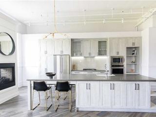 400 Park Ave, Unit 201
