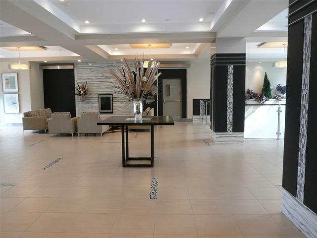 311 - 75 South Town Centre Blvd