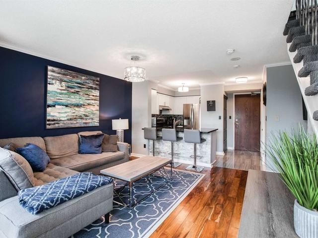 39 Oneida Cres, Unit 302