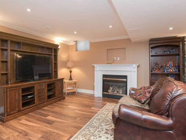 23 Nunn Cres