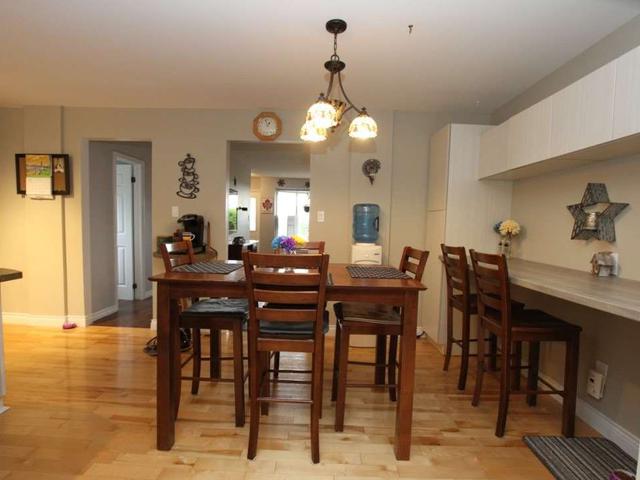 386 Simcoe Rd