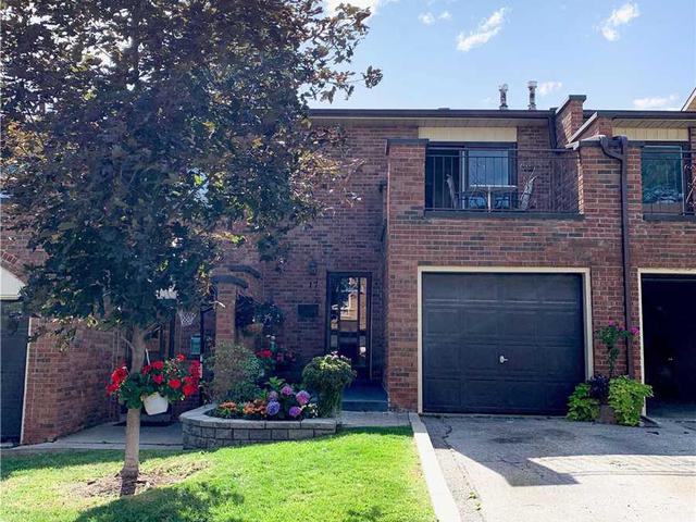 88 Rainbow Dr, Unit 17