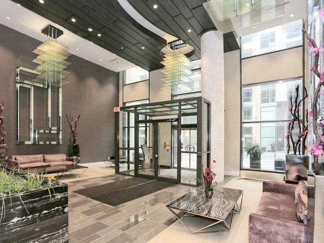 9201 Yonge St, Unit 312