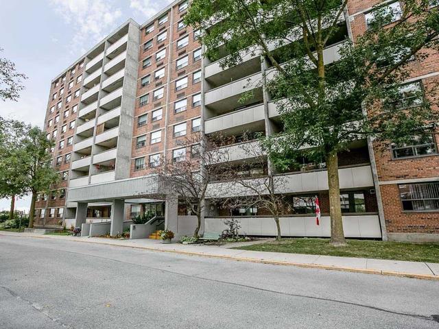 20 William Roe Blvd, Unit 607