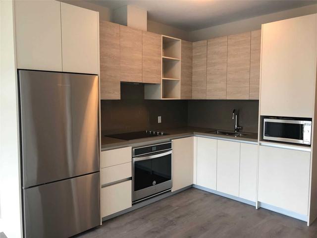 396 Highway 7 E, Unit 809