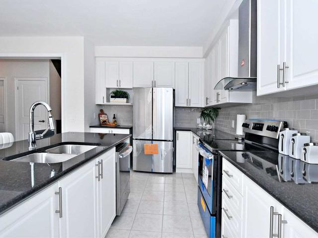 6 Clifford Fairbarn Dr