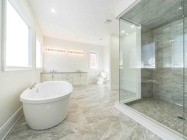 19 Elmway Crt