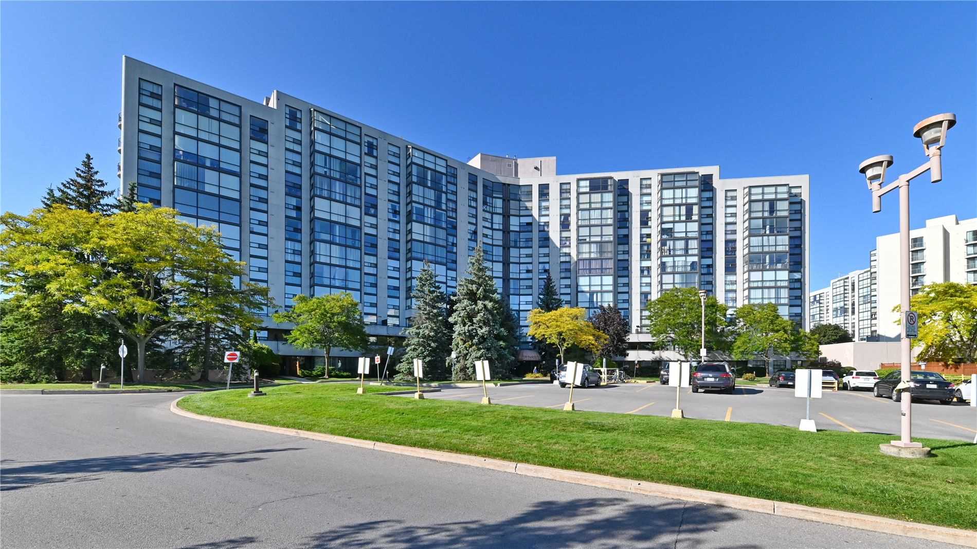 217 40 Harding Blvd W, Richmond Hill Sold, N4604134 Condos.ca