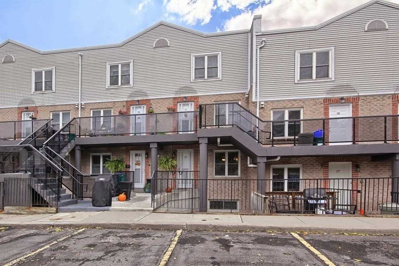 15 115 Main St S, Newmarket Terminated, N4611266 Property.ca
