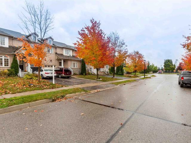 341 Spruce Grove Cres