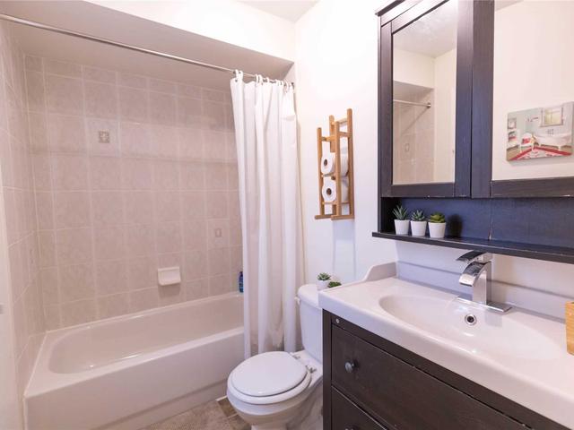 341 Spruce Grove Cres