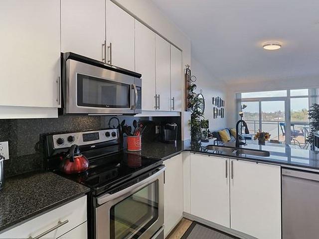 426 - 281 Woodbridge Ave