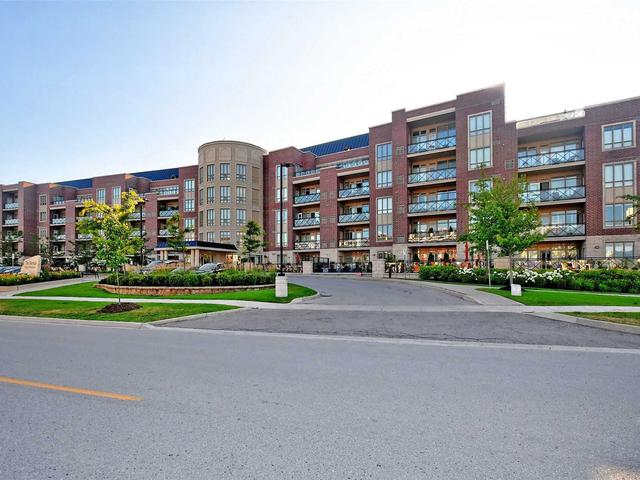 35 Baker Hill Blvd, Unit 111