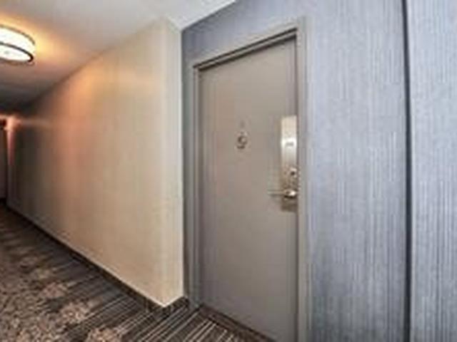 80 Inverlochy Blvd, Unit 309