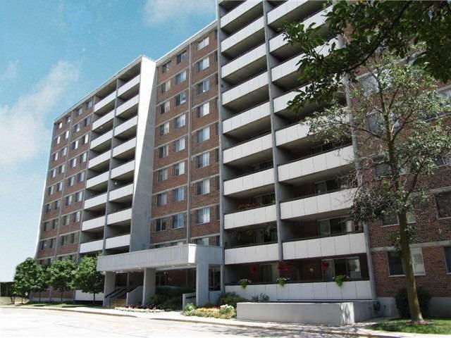 40 William Roe Blvd, Unit 602 photo #1