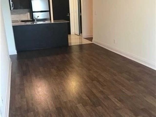 20 North Park Rd, Unit 210