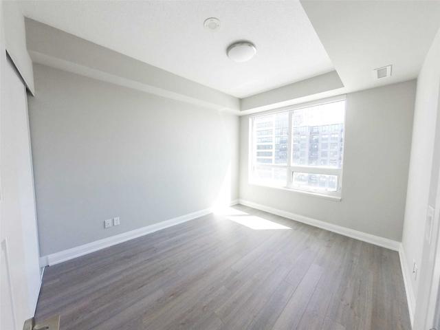 25 Water Walk Dr, Unit 606