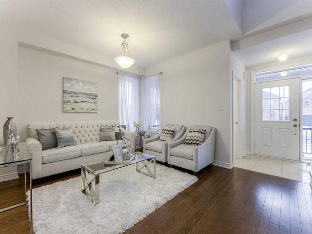 496 Vellore Woods Blvd