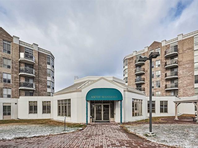 2100 John St, Unit 407