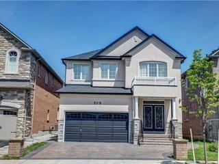 385 Lauderdale Dr