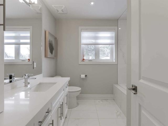 20 Hazelbury Dr