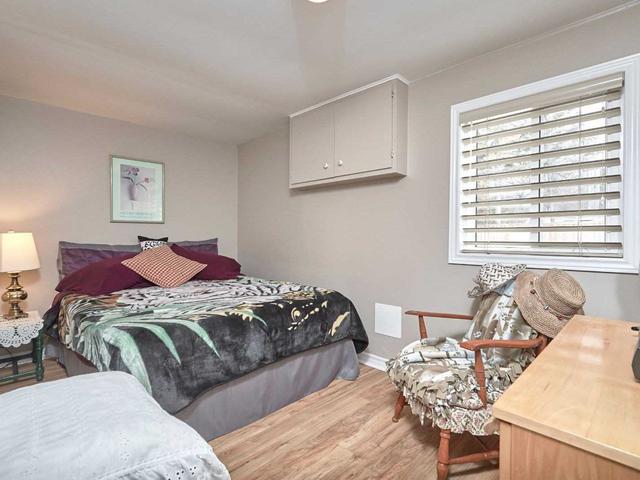 67 Lakeside Dr