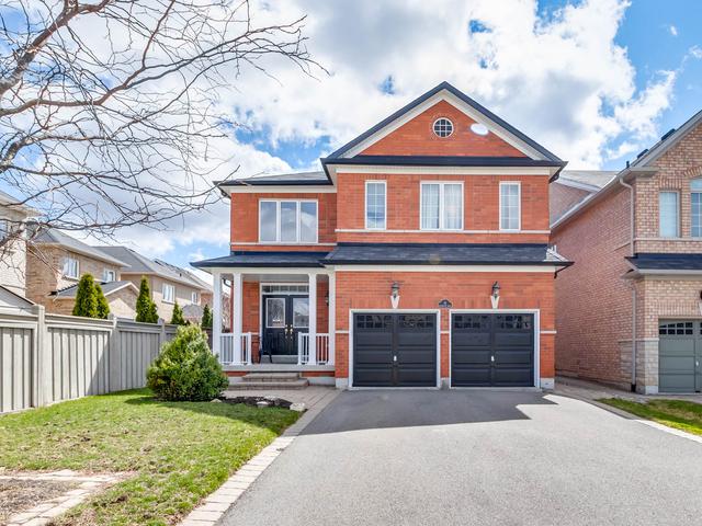 11 Heathcliffe Dr