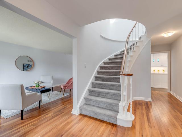 59 Neighbourly Lane