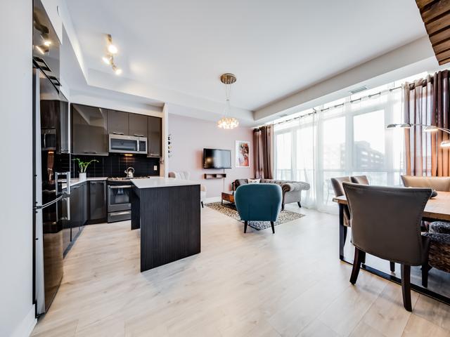 9471 Yonge St, Unit 714